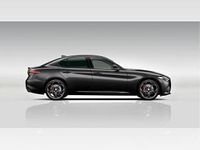 Neu Alfa Romeo Giulia Premium 280 PS (205 kW) 2025 Schwarz (nero vulcano) Limousine