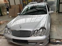 Gebraucht Mercedes C200 160 PS (117 kW) 2006 Silber Limousine