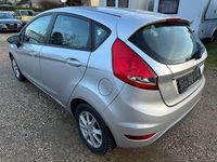 Gebraucht Ford Fiesta 60 PS (44 kW) 2010 Grau Limousine