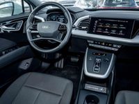 Gebraucht Audi Q4 e-tron Basis 125 kW (170 PS) 2023 Gletscherweiß SUV