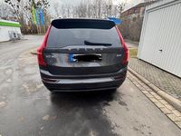 Gebraucht Volvo XC90 Ultimate 235 PS (172 kW) 2023 Grau SUV