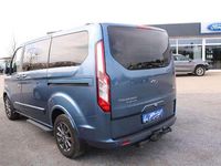 Gebraucht Ford Tourneo 150 PS (110 kW) 2022 Chromablau metallic Van / Kleinbus