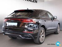 Gebraucht Audi Q8 S-Line 286 PS (210 kW) 2023 Mythosschwarz metallic (metallic) SUV