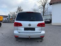 Gebraucht VW Touran Highline 105 PS (77 kW) 2012 Van / Kleinbus