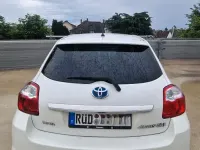 Gebraucht Toyota Auris Hybrid 136 PS (100 kW) 2012 Weiß Limousine