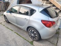 Gebraucht Opel Astra Selection 116 PS (85 kW) 2011 Silber Limousine