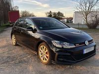 Second-hand VW Golf VII GTI 230 CP (169 kW) 2017 Negru Hatchback