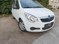 Gebraucht Opel Agila 68 PS (50 kW) 2014 Weiß Kleinwagen