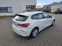 Gebraucht BMW 118 Advantage 136 PS (100 kW) 2021 Weiß Kleinwagen