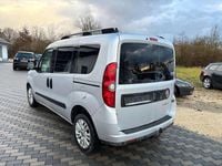 Gebraucht Fiat Doblò 135 PS (99 kW) 2011 Silber Van / Kleinbus
