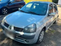 Second-hand Renault Clio II 75 CP (55 kW) 2002 Argintiu Hatchback
