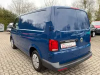Second-hand VW Transporter 150 CP (110 kW) 2021 Albastru Van
