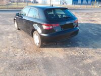 Gebraucht Audi A3 Attraction 105 PS (77 kW) 2013 Schwarz Limousine