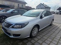 Gebraucht Renault Latitude Initiale Paris 140 PS (102 kW) 2011 Silber Limousine