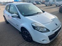 Gebraucht Renault Clio III 75 PS (55 kW) 2010 Weiß Kleinwagen