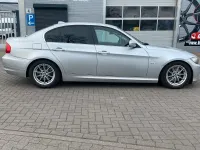 Gebraucht BMW 325 218 PS (160 kW) 2011 Grau Limousine