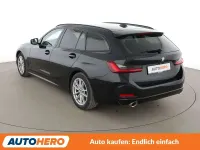 Gebraucht BMW 320 184 PS (135 kW) 2022 Schwarz ii/bonnet fluid black Kombi