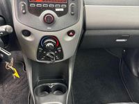 Gebraucht Peugeot 108 Active 72 PS (52 kW) 2019 Zu lackieren weiss 068/deckend Kleinwagen