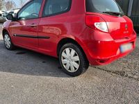 Gebraucht Renault Clio III 75 PS (55 kW) 2009 Rot Kleinwagen