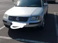Second-hand VW Passat 131 CP (96 kW) 2002 Argintiu Berlinǎ