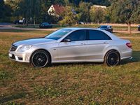 Gebraucht Mercedes E200 AMG 184 PS (135 kW) 2010 Silber Limousine