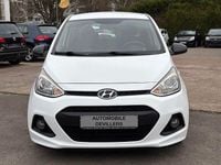 Gebraucht Hyundai i10 Basis 67 PS (49 kW) 2015 Weiß Kleinwagen