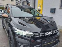 Gebraucht Dacia Jogger Extreme 110 PS (80 kW) 2024 Perlmuttschwarz Van / Kleinbus