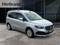 Gebraucht Mercedes T180 116 PS (85 kW) 2025 Silber Van / Kleinbus