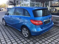 Gebraucht Mercedes B180 122 PS (89 kW) 2013 Blau Kleinwagen