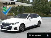Gebraucht BMW 550e M Sport 489 PS (359 kW) 2025 Alpinweiss iii (weiß) Kombi