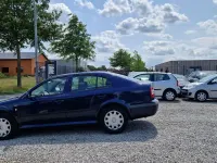 Usata Skoda Octavia Ambiente 102 CV (75 kW) 2002 Blu Berlina