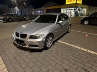 Gebraucht BMW 318 116 PS (85 kW) 2006 Silber Limousine