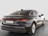 Gebraucht Audi A5 Sport 204 PS (150 kW) 2025 Mythosschwarz metallic Limousine