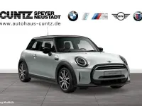 Używany Mini Cooper 136 KM (100 kW) 2022 Biały Hatchback