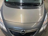 Gebraucht Opel Meriva Design Edition 101 PS (74 kW) 2011 Grau Van / Kleinbus