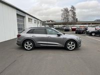 Gebraucht Audi e-tron Advanced Plus 300 kW (408 PS) 2022 Taifungrau SUV