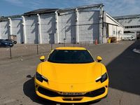 Second-hand Ferrari 296 829 CP (609 kW) 2023 Galben