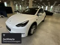 Gebraucht Tesla Model Y Long Range AWD 258 kW (351 PS) 2023 Pearl white multicoat SUV