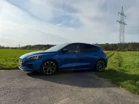 Usata Ford Focus ST-Line 120 CV (88 kW) 2018 Blu Berlina