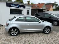 Gebraucht Audi A1 Attraction 122 PS (89 kW) 2011 Silber Kleinwagen