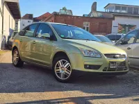 Gebraucht Ford Focus Ghia 145 PS (106 kW) 2007 Exoticgelb metallic Kleinwagen