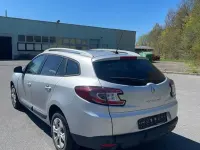 Używany Renault Mégane Dynamique 106 KM (77 kW) 2011 Srebrny Sedan/Limuzyna