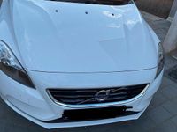 Gebraucht Volvo V40 114 PS (83 kW) 2014 Weiß Limousine