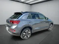 Gebraucht VW T-Roc 150 PS (110 kW) 2025 Grau SUV