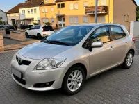 Gebraucht Toyota Auris 124 PS (91 kW) 2007 Silber Kleinwagen