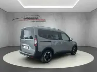Gebraucht Ford Tourneo Courier Active 125 PS (91 kW) 2025 Silber Van / Kleinbus