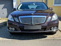 Gebraucht Mercedes E200 Elegance 184 PS (135 kW) 2010 Braun Limousine