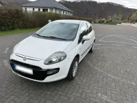 Gebraucht Fiat Punto 69 PS (50 kW) 2011 Weiß Kleinwagen