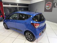 Gebraucht Hyundai i10 Passion 67 PS (49 kW) 2018 Blau Kleinwagen