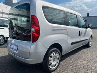 Gebraucht Fiat Doblò 105 PS (77 kW) 2014 Silber Van / Kleinbus